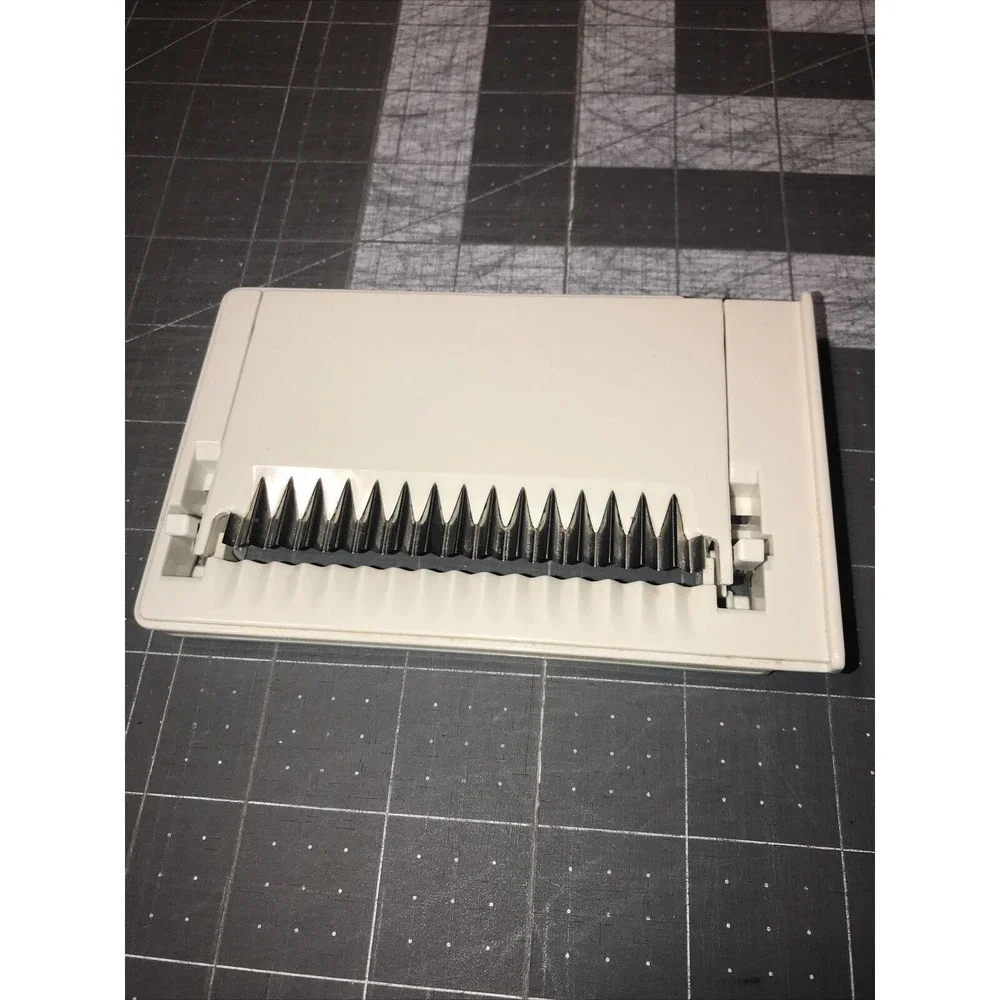 Pampered Chef 1087 Ultimate Mandoline Slicer‎ Grater 4 Blades + Storage Box